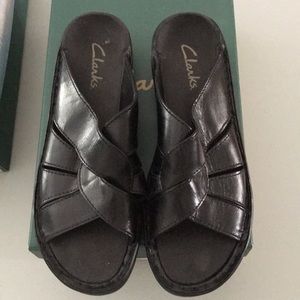 Clarks black sandals